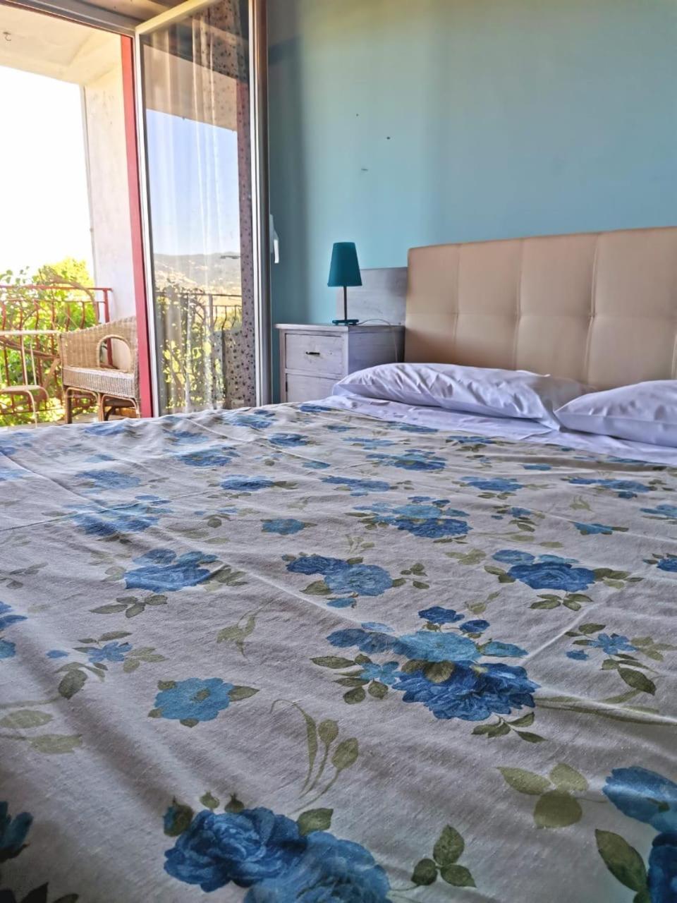 B&B Xenia Mongiove Luaran gambar
